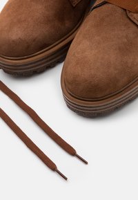 Tamaris Bottines à lacets - cognac