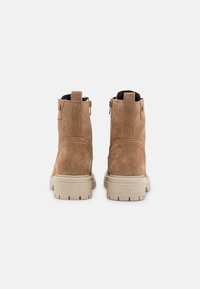 Geox Stivaletti stringati - brown