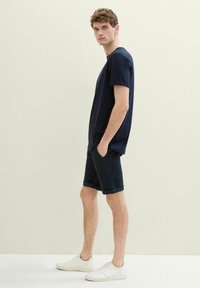 TOM TAILOR Rövidnadrágok - sky captain blue
