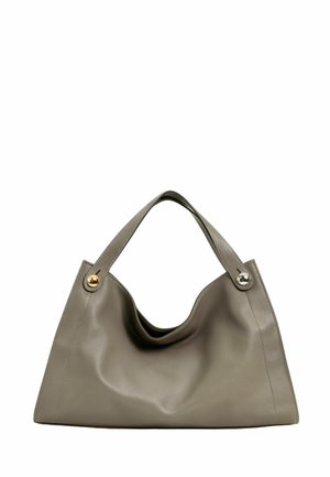 Borsa in pelle grigia con un design morbido e impegnato. Due manici con dettagli metallizzati nei punti di attacco. Texture liscia e forma minimalista.