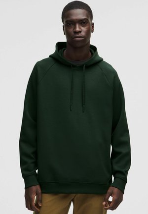 SMOOTH SPACER PULLOVER - Džemperis su gobtuvu - rainforest green
