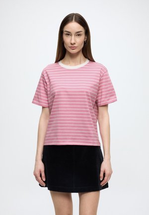 BOXY T-SHIRT - Print T-shirt - soft blush irregular stripe