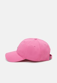 Lacoste Kapa - rose reseda