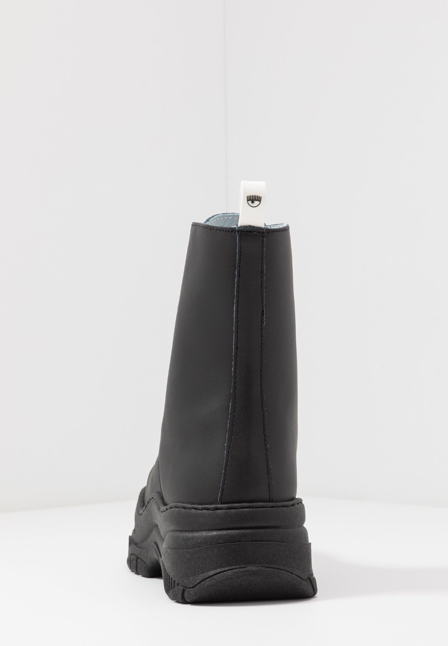 CHIARA FERRAGNI ARMY BOOTS Enkellaarsjes met plateauzool CHIARA FERRAGNI ARMY BOOTS Enkellaarsjes met plateauzool