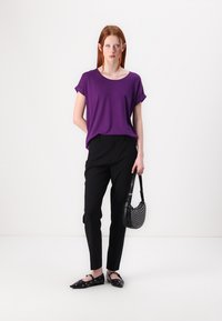 ONLY MOSTER O-NECK - Blus - imperial purple