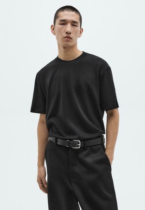 Basic T-shirt - black