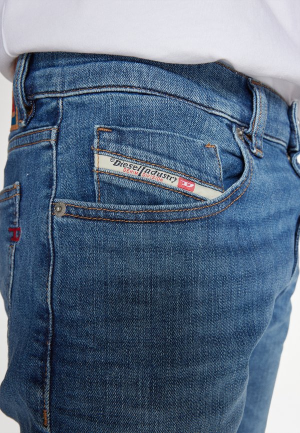 Slim fit jeans - 012