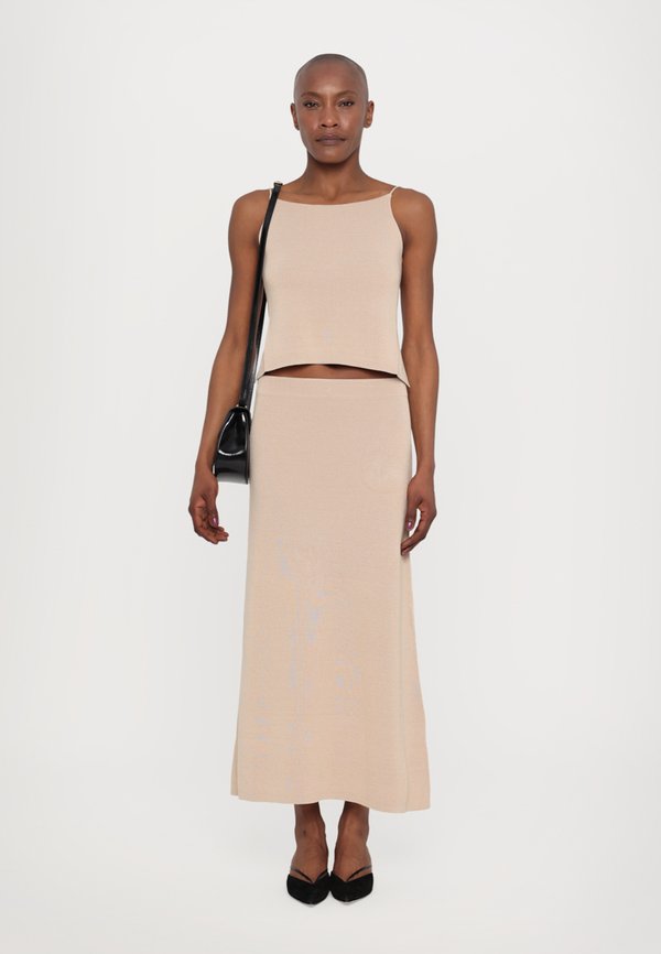 ROZ - A-line skirt - sand2