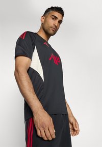 adidas Performance LIVERPOOL FC TIRO 25 COMPETITION TRAINING JERSEY - Klubbkläder - black