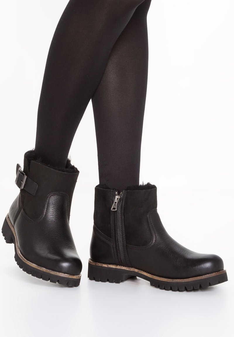 Blackstone Klassiset nilkkurit - black