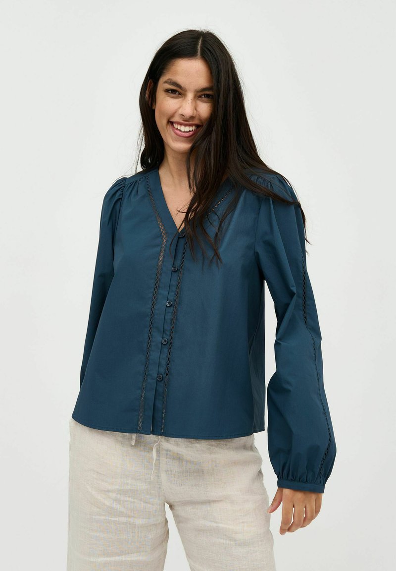 N-Maysyn Blouse Light Blue main image 1