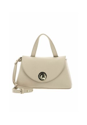 Sac à main en cuir beige avec poignée supérieure, bandoulière amovible et un fermoir circulaire en métal doré sur le rabat avant.