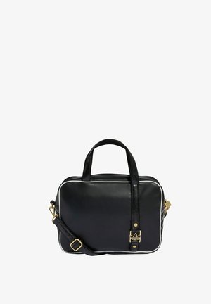 Čierna obdĺžniková taška cez rameno s dvojitými rukoväťami, nastaviteľným pásikom, bielym lemovaním a zlatým logom Adidas a kovovými detailmi.