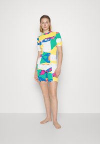 O'Neill FUTURE SPORTS FITTED - T-shirt estampada - yellow