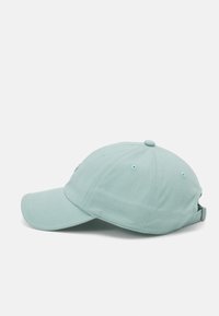 adidas Originals PREMIUM ESSENTIALS DAD - Sapka - hazy green
