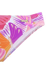 Krāsains bikini apakšdaļa ar rozā, purpura un oranžām tauriņu rakstiem, kas rotāta ar mazu "sunseeker" metāla piekariņu uz jostas.