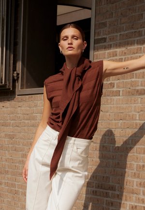 Soaked in Luxury SLSPINA - Vest - cappuccino