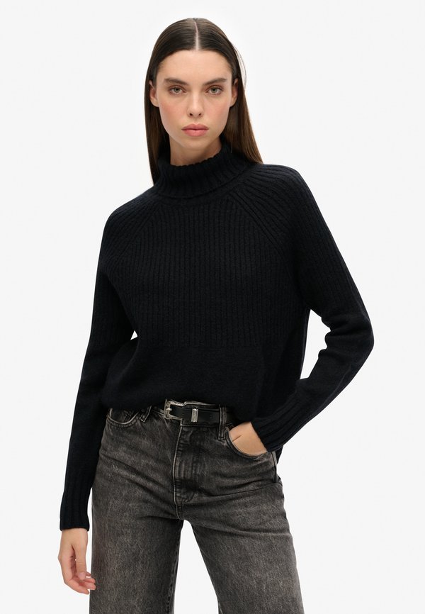 ESSENTIAL - Strickpullover