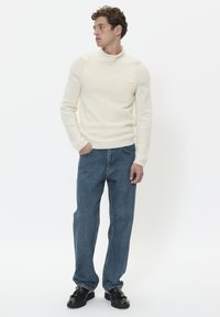 Matinique ROLL HERITAGE - Džemperis - off white