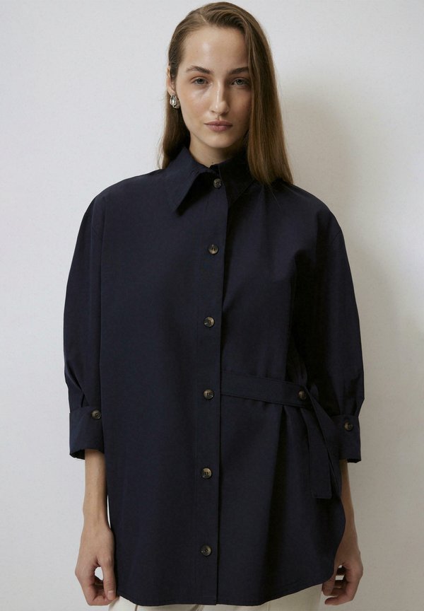 ASYMMETRIC BELT DETAILED SHIRT - Hemdbluse