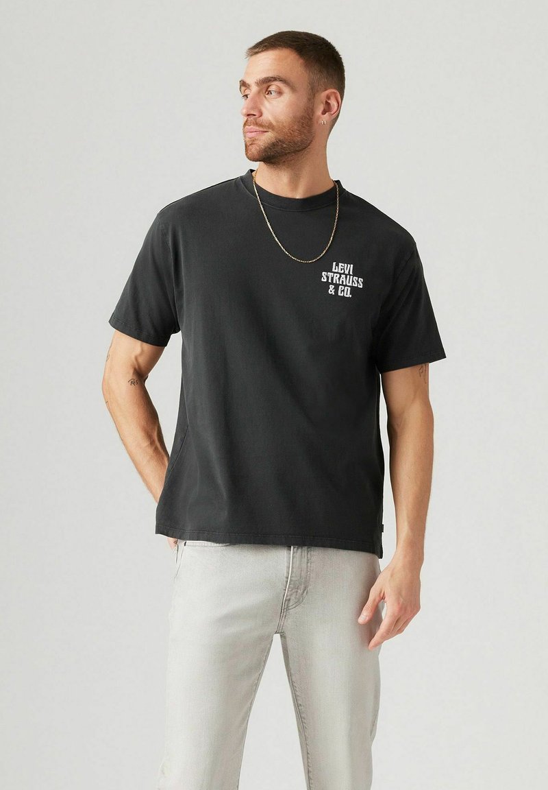Levi's® VINTAGE FIT GRAPHIC TEE 501 BLUES VW WHI - Camiseta estampada - archival lc gd safar