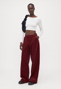 ONLY Tall ONLSVEA NESSA CORD WIDE  - Broek - cabernet