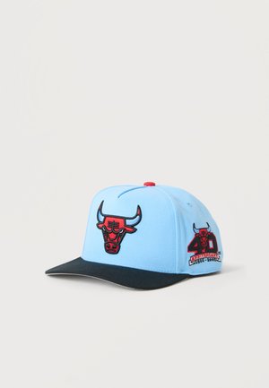 Mitchell & Ness, IN THE CITY PRO SNAPBACK CHICAGO BULLS - Καπέλο - light blue