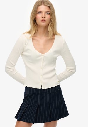 ESSENTIAL BUTTON THROUGH LONG SLEEVE TOP.. - Gilet - off white