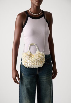 BAG POPCORN S - Handtasche - ecru