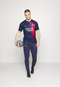 Nike Performance PARIS ST GERMAIN STADIUM HOME - Maglia da calcio - midnight navy/university red