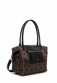 Valkotäpläinen kassi mustilla nahkaosilla, jossa on kaksi tukevat kahvat, vetoketjullinen etutasku ja jämäkkä muoto.