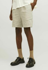 Jack & Jones - Shorts - fields of rye Thumbnail Image 1