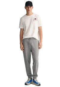 GANT REG SHIELD - Jogginghose - grey melange
