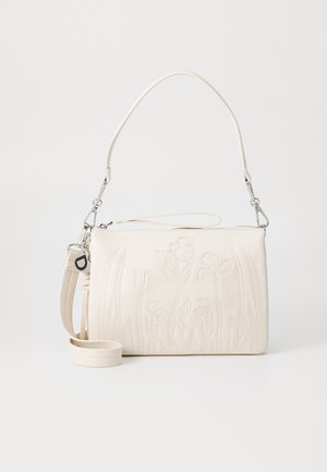 Borsa a tracolla in pelle bianca con design floreale ricamato, tracolla regolabile, accessori in argento e chiusura con zip. Texture liscia, forma rettangolare.