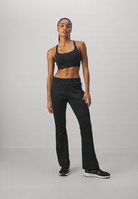 adidas Performance Vidēja atbalsta sporta krūšturis - black/white