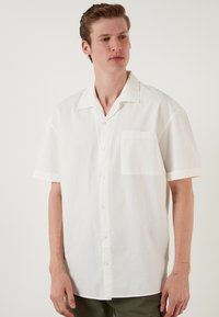 Buratti REGULAR FIT - Majica - ecru