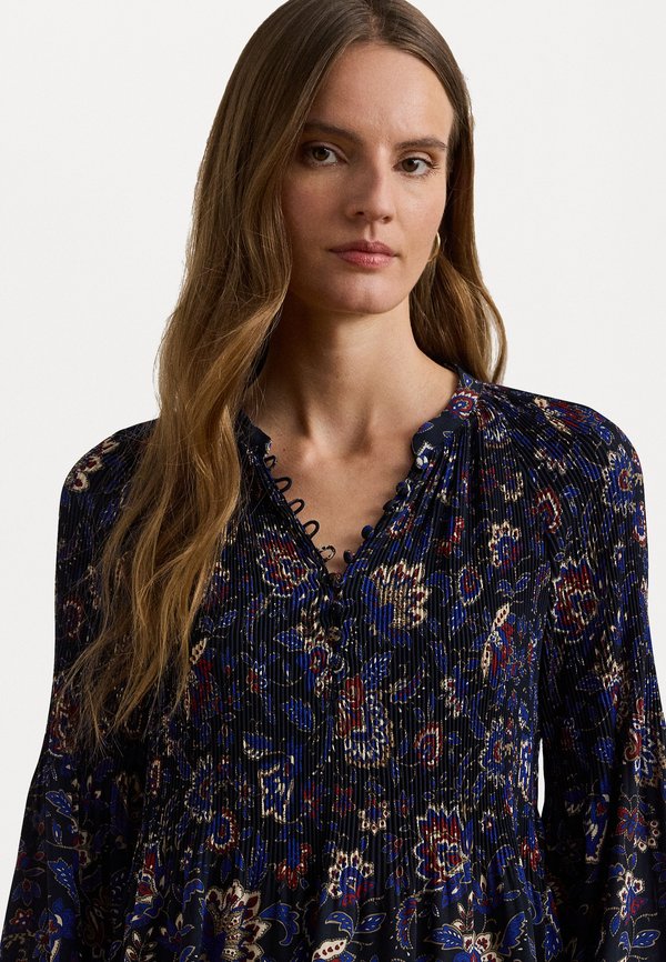 FLORAL PLEATED GEORGETTE BLOUSE - Blouse3
