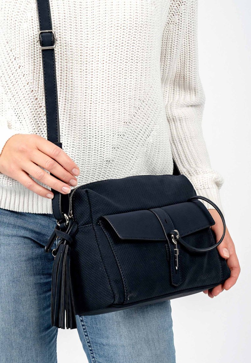 Damen Handtaschen | SURI FREY ROMY Umhängetasche blue/dunkelblau - XS06904 Damen Handtaschen | SURI FREY ROMY Umhängetasche blue/dunkelblau - XS06904