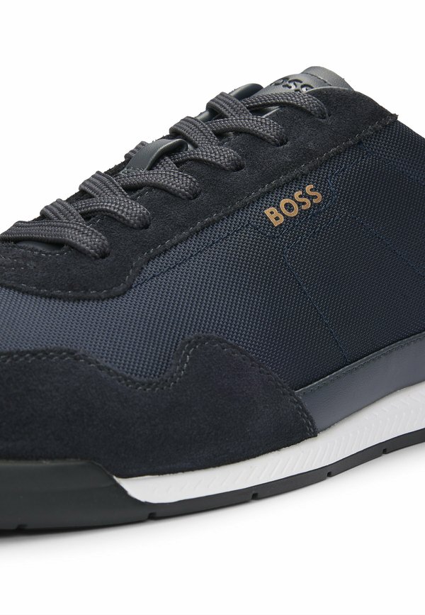 TITANIUM - Trainers2