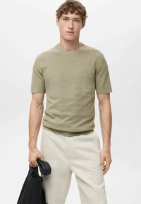 Mango - Basic T-shirt - khaki Thumbnail Image 1
