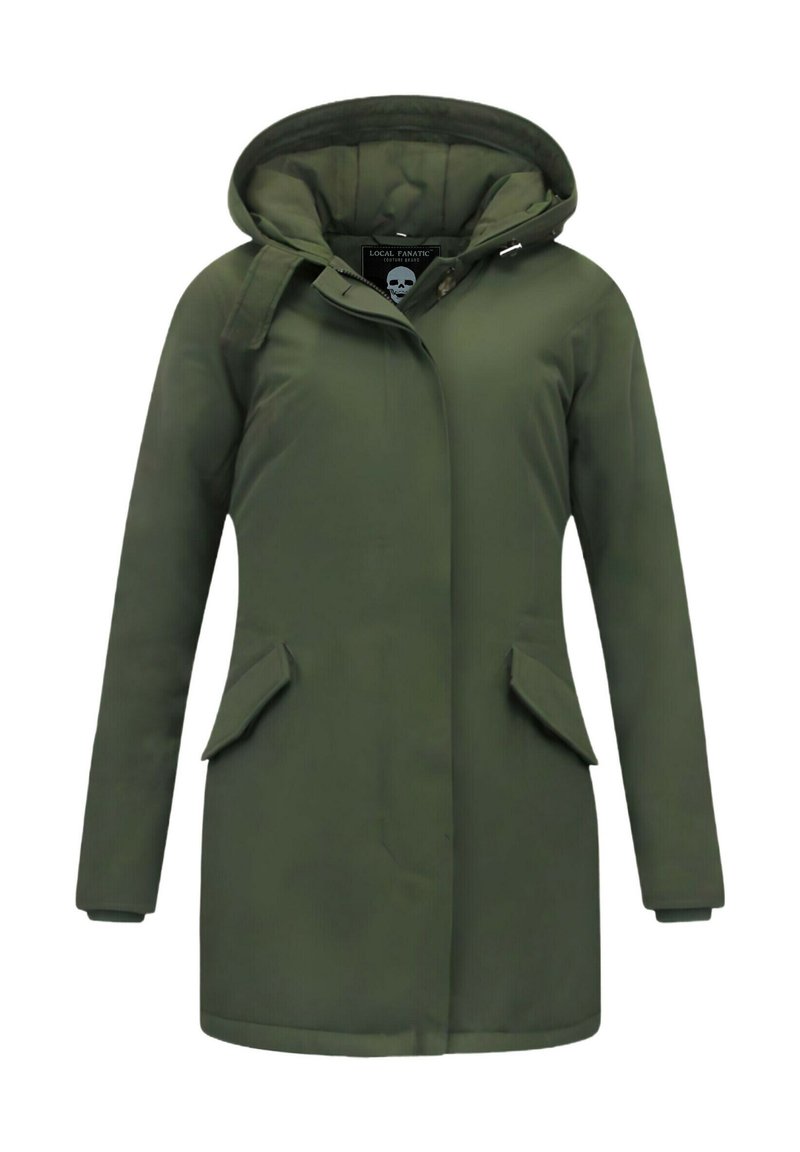 Oliën groene capuchonjas met een rits aan de voorkant, twee zijzakken en een glad, waterbestendig materiaal. Heeft een logotag op de kraag.