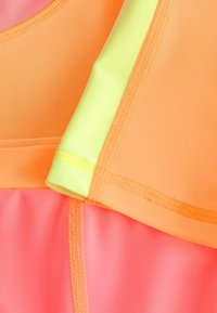 Next SET  - REGULAR FIT - Maudymosi kostiumėlis - orange pink