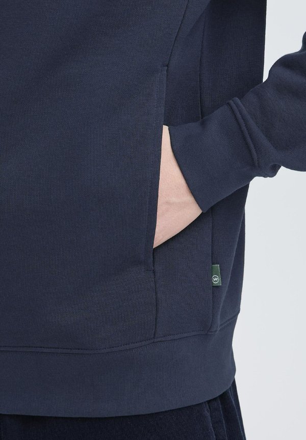 KSRichards - Bomber Jacket - sky captain2