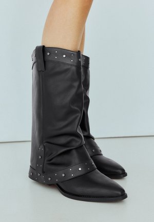 Bershka, TOPSTITCHING - COWBOY BOOTS - Cowboy-/Bikerlaarzen - black