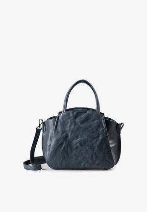 Schwarze Ledertasche mit zwei kurzen Griffen und abnehmbarem Schulterriemen, strukturiertem Körper und glatter, texturierter Oberfläche.