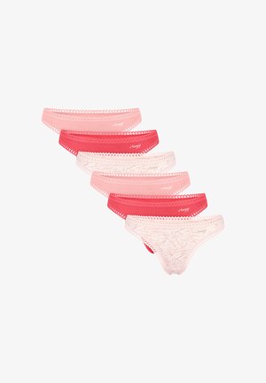 Ein Pack mit fünf Damenstrings in verschiedenen Rosa- und Rottönen, mit Spitzenbesatz, weichem Stoff und dezenten Logodetails.