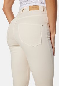 Bubbleroom SUPERSTRETCH JEANS - Jeans Skinny Fit - tan