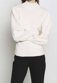 IVY OAK Sweter