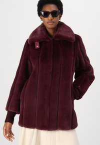 Patrizia Pepe COATS - Talvemantel - plum elixir