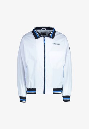 Witte bomberjack met een marineblauwe en lichtblauwe gestreepte kraag en manchetten, ritssluiting en een borstzak aan de linkerzijde met het merklogo.